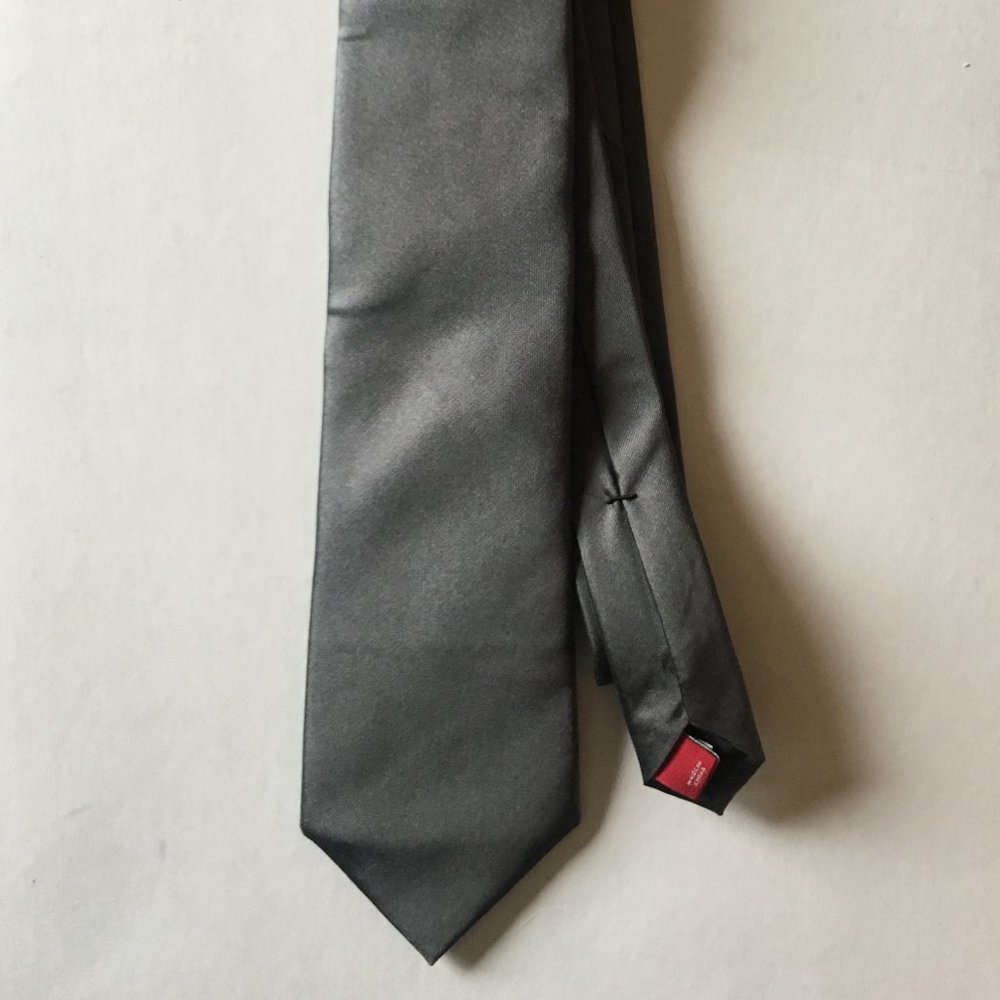 Merona 100% Silk Gray Tie